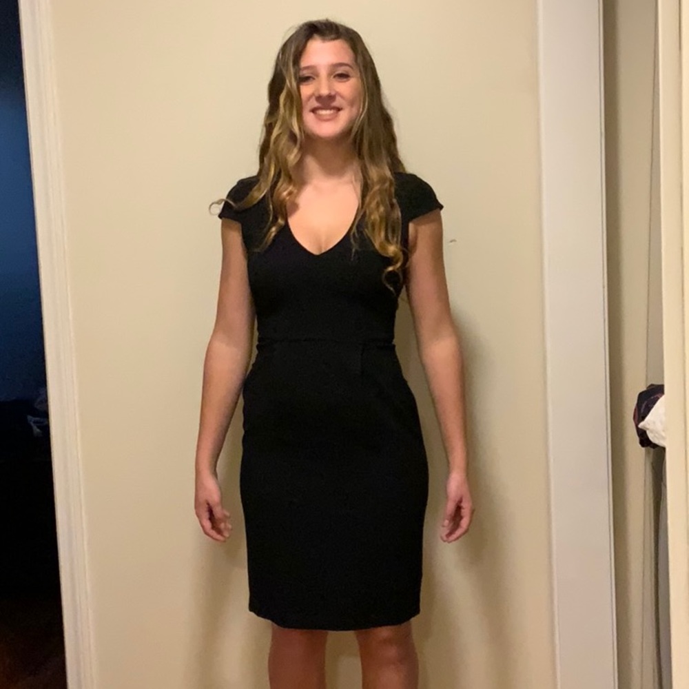 VNECK H&M SHIFT DRESS